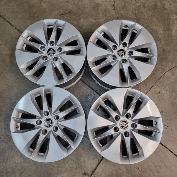 5x112 R16 7.0J ET46 57.1