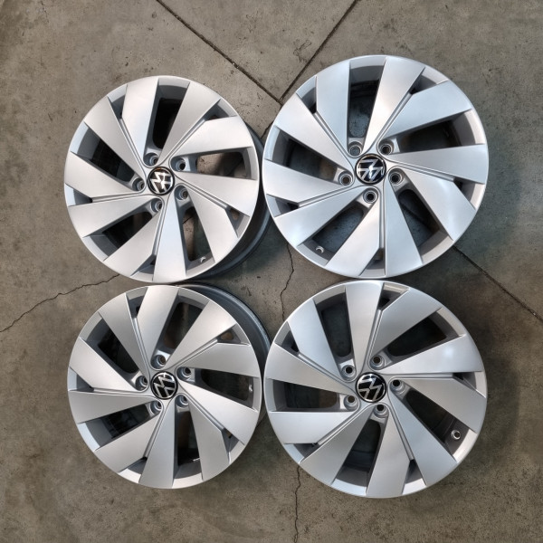 5x112 R17 7.5J ET51 57.1