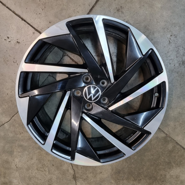 5x112 R20 8.0J ET40 57.1