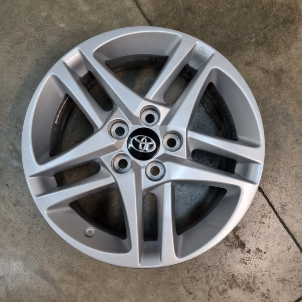 5x114.3 R17 6.5J ET45 60.1