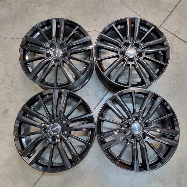 5x112 R17 7.5J ET30 66.6 MAK VIER Gloss black
