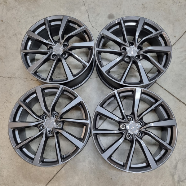 5x114.3 R19 8.5J ET46.5 67.1 MAK PANORAMA Gloss gun metallic