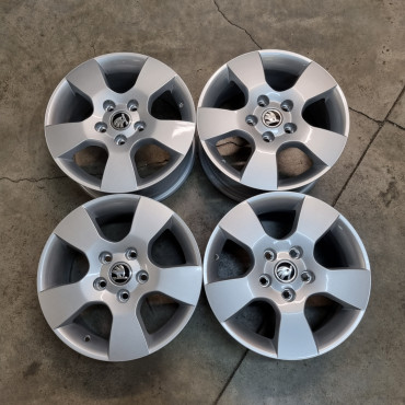 5x112 R15 6.5J ET50 57.1 ŠKODA HELIOS Silver