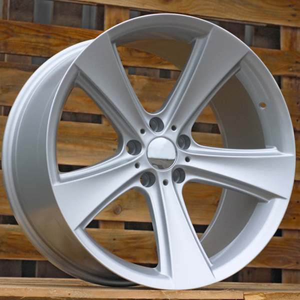 5x120 R18 8.5J ET20 74.1 Blank Cap. Silver BK086