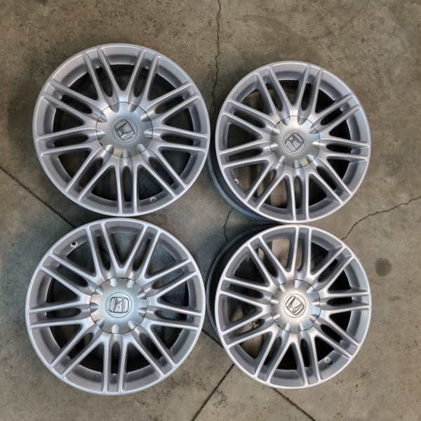 5x114.3 R17 7.0J ET55 64.1
