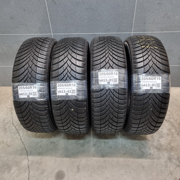 205/60R16 SEMPERIT DOT2222