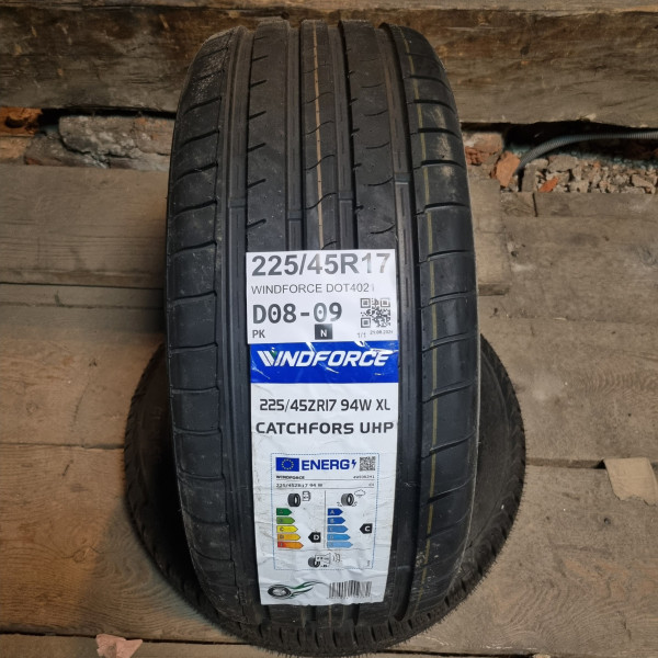 225/45R17 WINDFORCE DOT4021