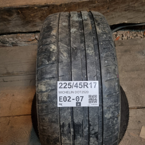 225/45R17 MICHELIN DOT2520