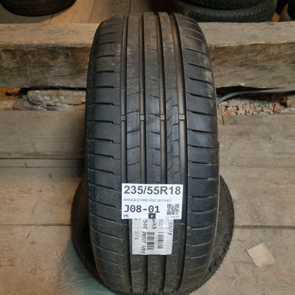 235/55R18 BRIDGESTONE RSC DOT4921