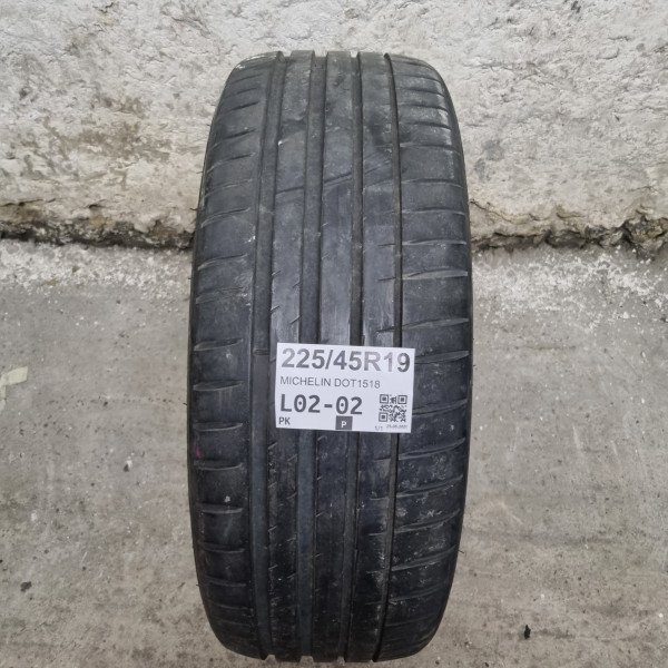 225/45R19 MICHELIN DOT1518