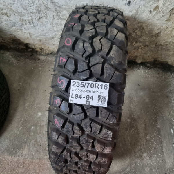 235/70R16 BFGOODRICH DOT4511