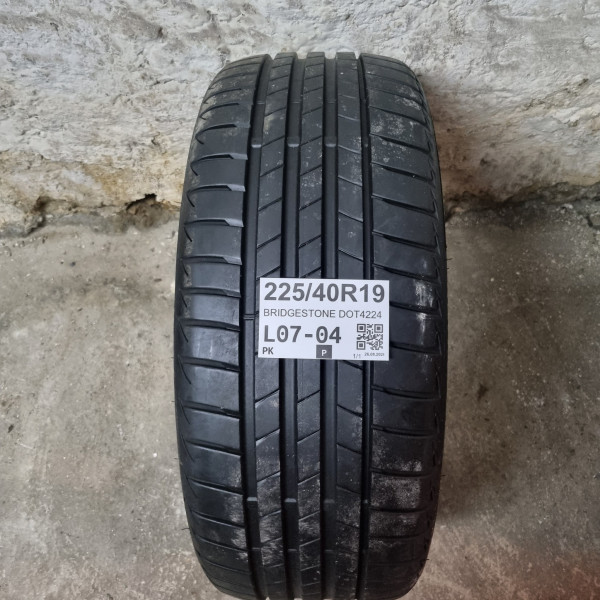 225/40R19 BRIDGESTONE DOT4224