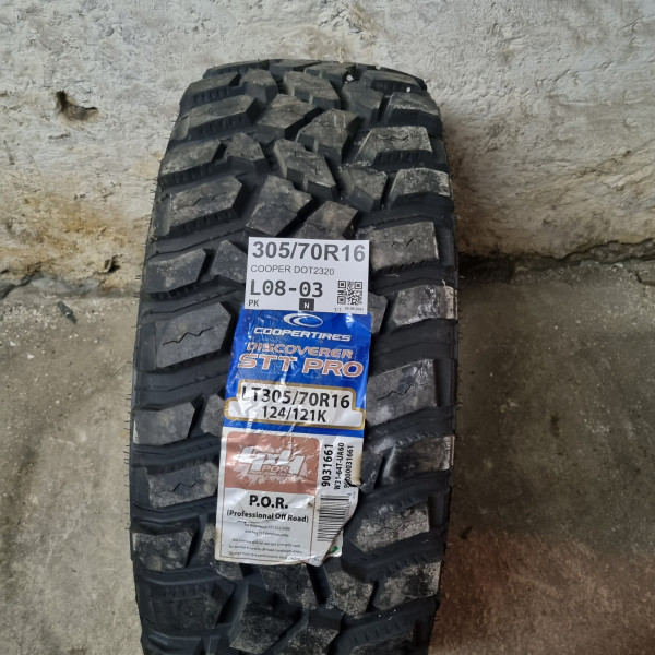305/70R16 COOPER DOT2320