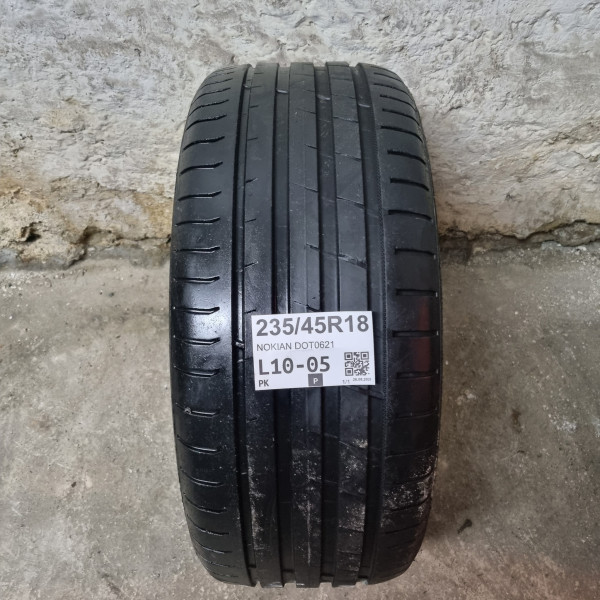 235/45R18 NOKIAN DOT0621