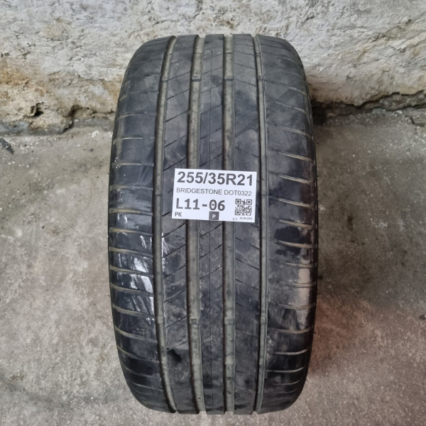 255/35R21 BRIDGESTONE DOT0322