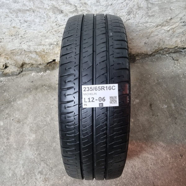 235/65R16C MICHELIN