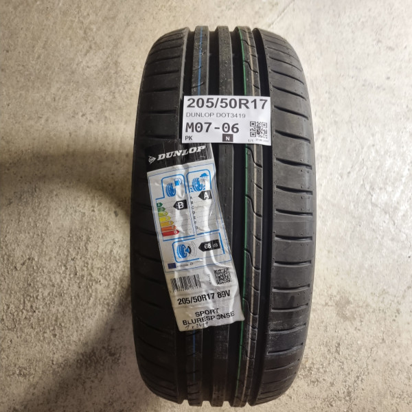 205/50R17 DUNLOP DOT3419