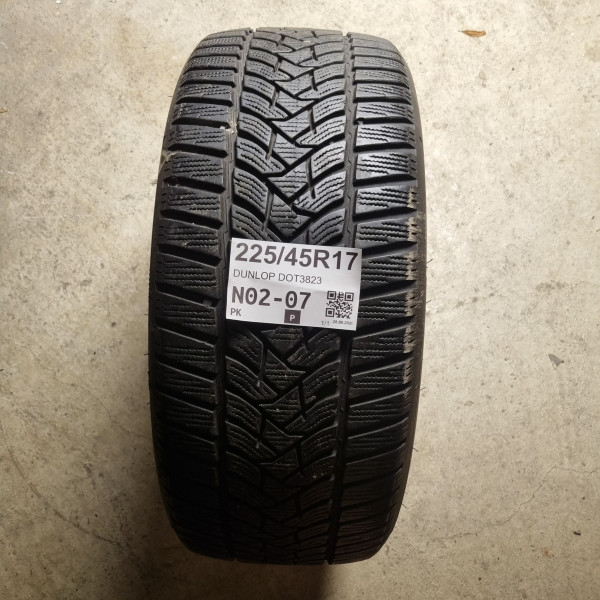 225/45R17 DUNLOP DOT3823