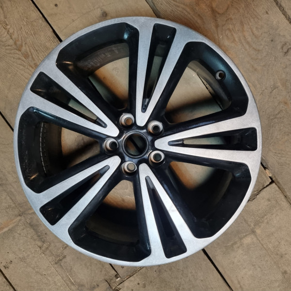 5x114.3 R20 8.5J ET49 70.1