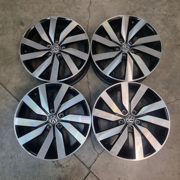 5x112 R18 7.0J ET52 57.1