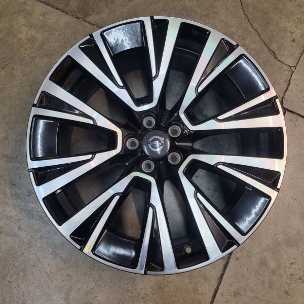 5x108 R20 9.0J ET38.5 63.4
