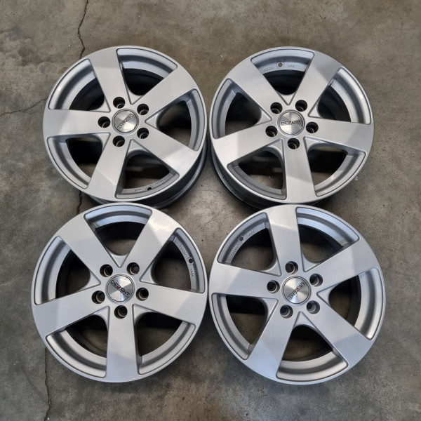 5x108 R15 6.5J ET42 70.1
