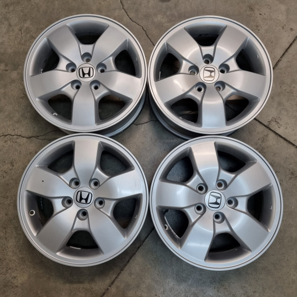 5x114.3 R16 6.0J ET45 64.1