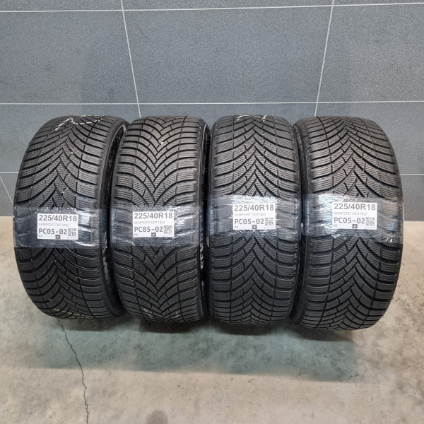 225/40R18 SEMPERIT DOT1822