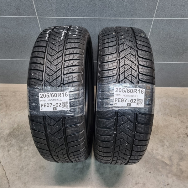 205/60R16 PIRELLI DOT3823,22