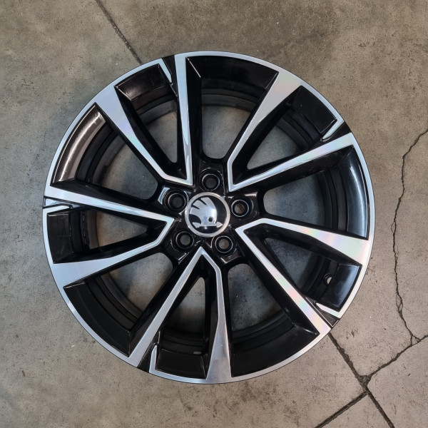 5x100 R17 7.0J ET51 57.1