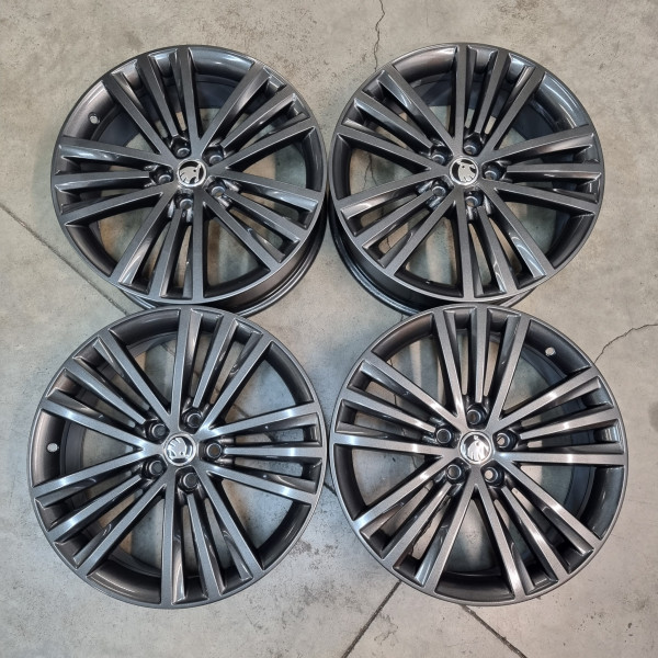 5x112 R19 7.0J ET43 57.1