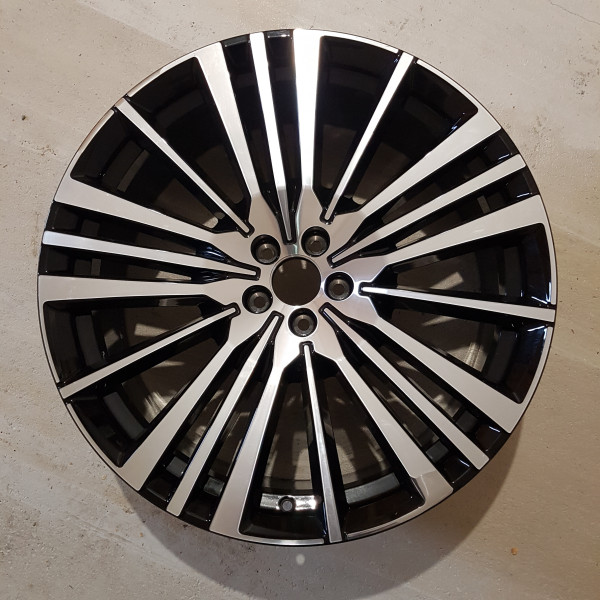 5x108 R22 9J ET38.5 63
