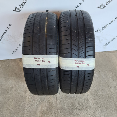 215/60R16 MICHELIN