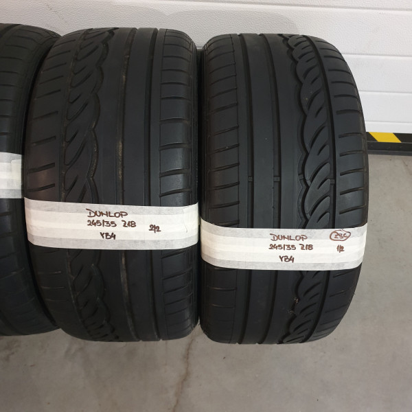 245/35R18 DUNLOP RSC