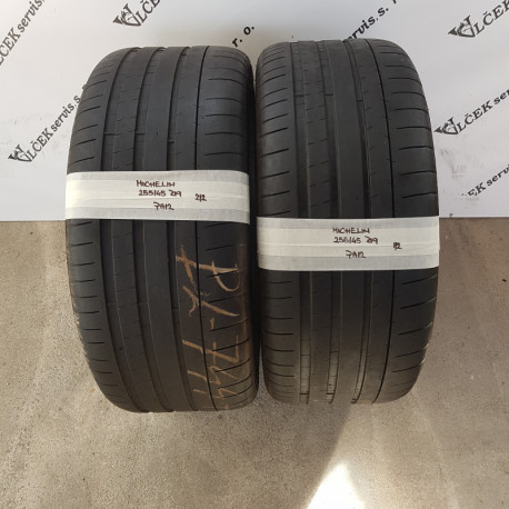 255/45R19 MICHELIN