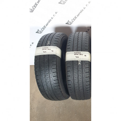 215/70R15C KLEBER