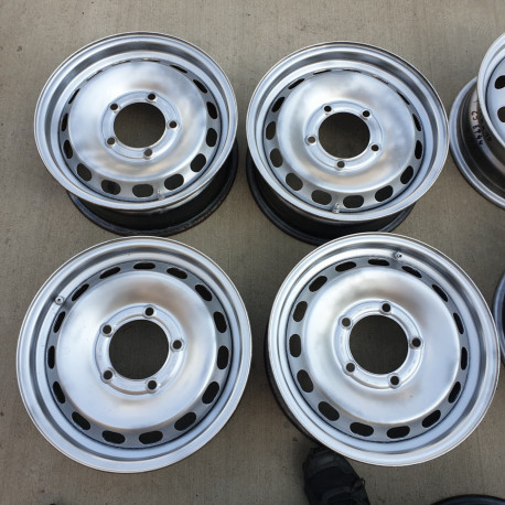 5x139.7 R15