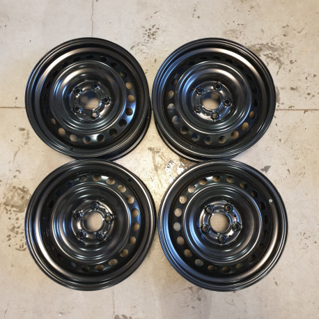 5x114.3 R16 Nissan