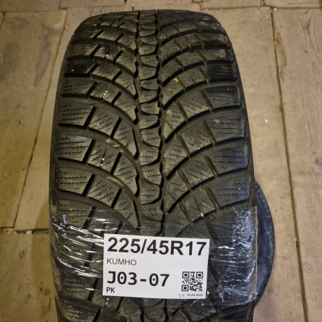 225/45R17 KUMHO