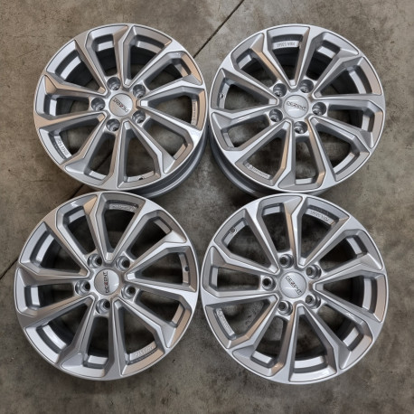 5x114.3 R16 6.5J ET44 67.1 Dezent KS Silver