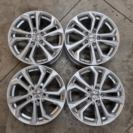 5x114.3 R17 7.0J ET47 67.1 DEZENT TA Silver