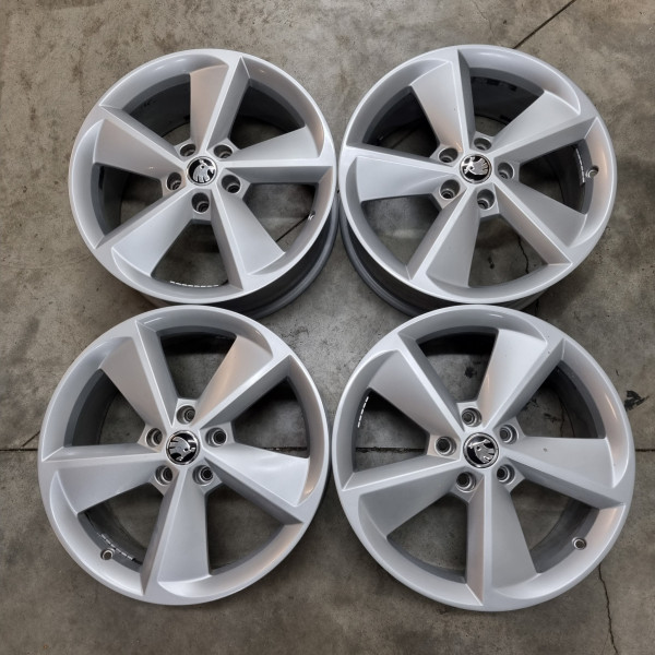 5x112 R18 7.5J ET51 57.1