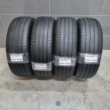 205/60R16 MICHELIN DOT 3822