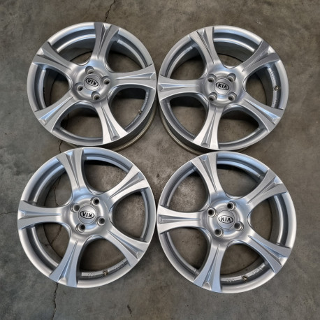 4x100 R17 6.5J ET45 54