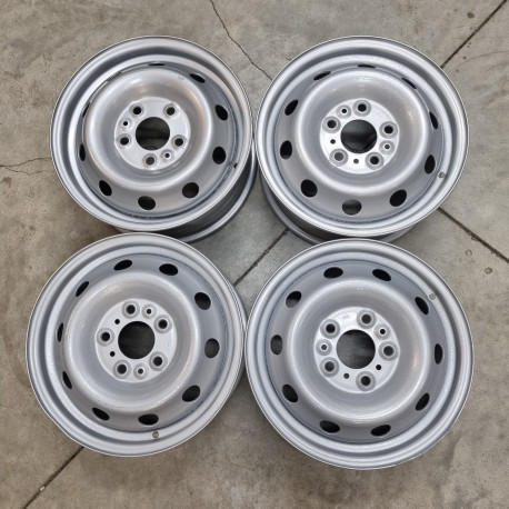5x118 R15 6.0J ET68? 71