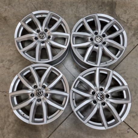 5x120 R18 8.0J ET35 72.5