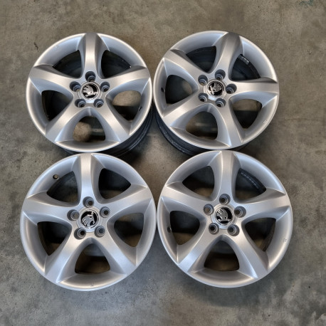 5x100 R15 6.0J ET43 57.1
