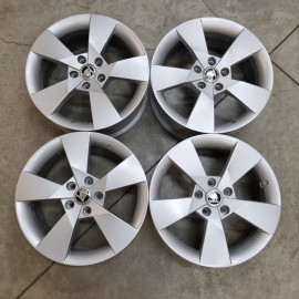 5x112 R17 7.0J ET49 57.1