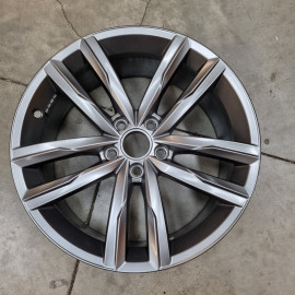 5x112 R18 8.0J ET44 57.1