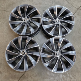 5x112 R18 8.0J ET44 57.1